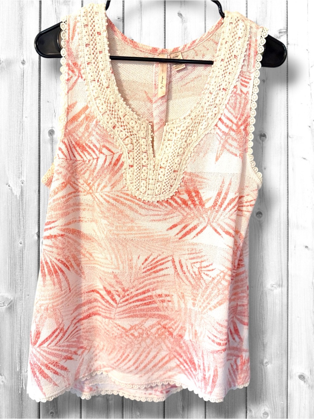 🌼By Design Crochet Trim Sleeveless Tank Top - Coral Palm Print